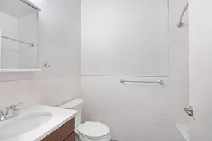 136 Oakland Ave, Jersey City, NJ 07306 - Photo 10