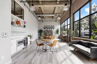 136 Oakland Ave #6J, Jersey City, NJ 07306 - Photo 4