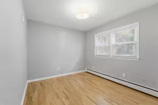 21 Lincoln Pkwy, Bayonne, NJ 07002 - Photo 14