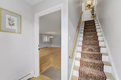 21 Lincoln Parkway, Bayonne, NJ 07002 - Photo 2