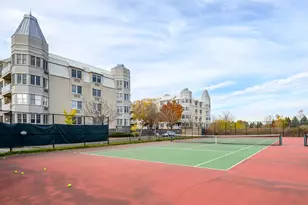 207 Shearwater Ct W, Jersey City, NJ 07305 - Photo 40