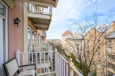 207 Shearwater Ct West #54, Jersey City, NJ 07305 - Photo 34