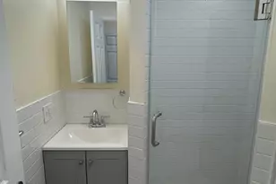 566-568 Newark Ave, Jersey City, NJ 07306 - Photo 8