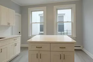 396 Woodlawn Ave, Jersey City, NJ 07305 - Photo 12