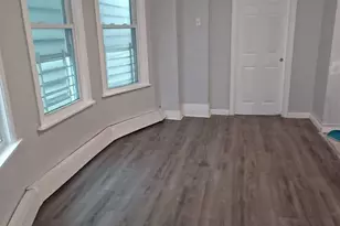 35 Orient Ave, Jersey City, NJ 07305 - Photo 10