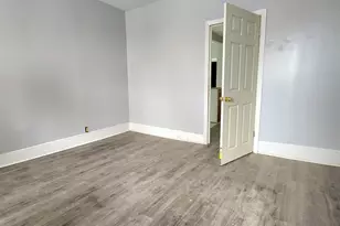 35 Orient Ave, Jersey City, NJ 07305 - Photo 12