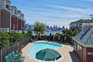 454 Albany Ct, West New York, NJ 07093 - Photo 26