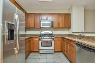 15 Freedom Way, Jersey City, NJ 07305 - Photo 4