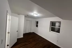 290 Seaview Ave, Jersey City, NJ 07305 - Photo 2