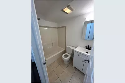 290 Seaview Ave #2, Jersey City, NJ 07305 - Photo 6