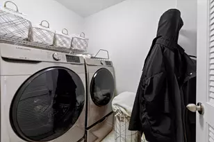 27 Creekside Ct, Secaucus, NJ 07094 - Photo 30