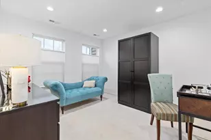 27 Creekside Ct, Secaucus, NJ 07094 - Photo 20