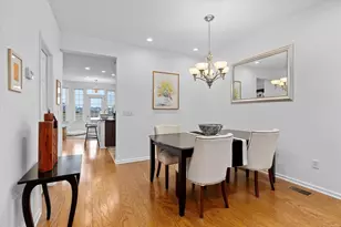 27 Creekside Ct, Secaucus, NJ 07094 - Photo 8