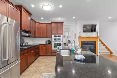 27 Creekside Court, Secaucus, NJ 07094 - Photo 12