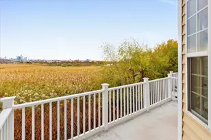 27 Creekside Ct, Secaucus, NJ 07094 - Photo 18