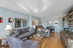 2077 Center Ave, Fort Lee, NJ 07024 - Photo 4