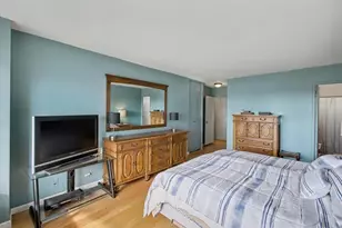 2077 Center Ave, Fort Lee, NJ 07024 - Photo 10