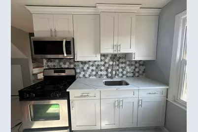 6 Kelly Parkway #2, Bayonne, NJ 07002 - Photo 2