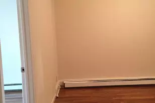 31 Van Nostrand Ave, Jersey City, NJ 07305 - Photo 4