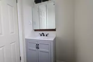 242 Bowers St, Jersey City, NJ 07307 - Photo 6