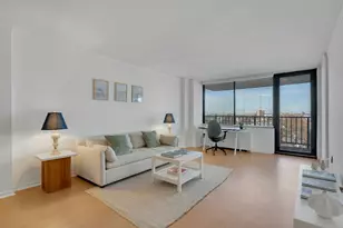 380 Mountain Rd, Union City, NJ 07087 - Photo 1