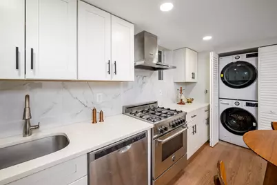 70 Bowers St #1, Jersey City, NJ 07307 - Photo 8