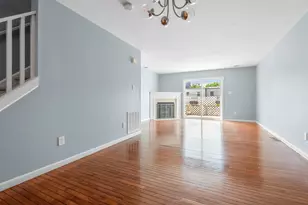 327 10th St, Jersey City, NJ 07302 - Photo 4