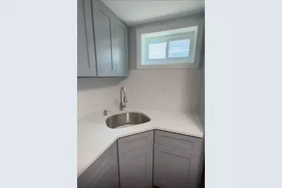 100 Rosa Parks Blvd #Unit B1B, Paterson, NJ 07501 - Photo 2