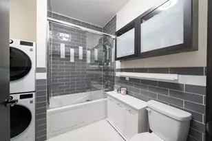 65 Storms Ave, Jersey City, NJ 07306 - Photo 14