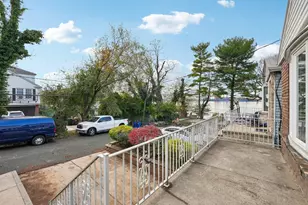 43 Edwards Ct, Bayonne, NJ 07002 - Photo 38