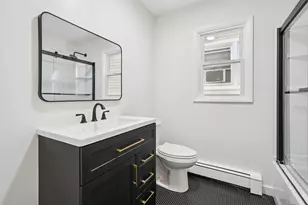 43 Edwards Ct, Bayonne, NJ 07002 - Photo 18