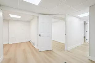 43 Edwards Ct, Bayonne, NJ 07002 - Photo 24