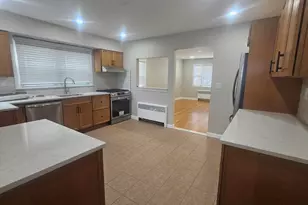 736 3rd St, Secaucus, NJ 07094 - Photo 8