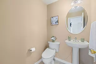 22 Marina Dr, Bayonne, NJ 07002 - Photo 12