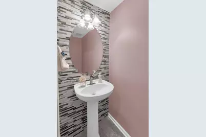 22 Marina Dr, Bayonne, NJ 07002 - Photo 6