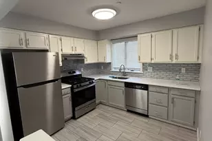 9 E 50th St, Bayonne, NJ 07002 - Photo 4