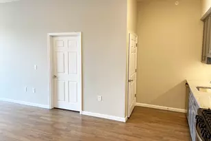 195 Ave E, Bayonne, NJ 07002 - Photo 12