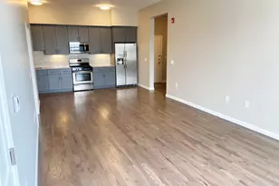 195 Ave E, Bayonne, NJ 07002 - Photo 8