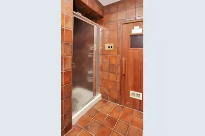 570 Sanderling Ct, Secaucus, NJ 07094 - Photo 22