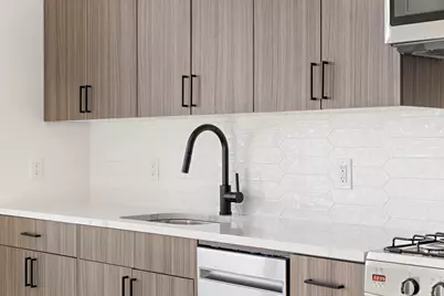 132 Mallory Ave #405, Jersey City, NJ 07304 - Photo 4