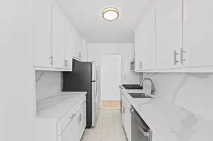 10 Huron Ave, Jersey City, NJ 07306 - Photo 4