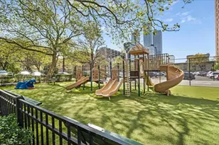 10 Huron Ave, Jersey City, NJ 07306 - Photo 26