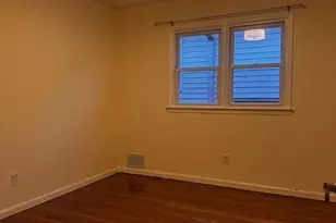 279 Ave E, Bayonne, NJ 07002 - Photo 10