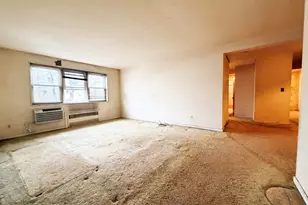 154 Bowers St, Jersey City, NJ 07307 - Photo 6