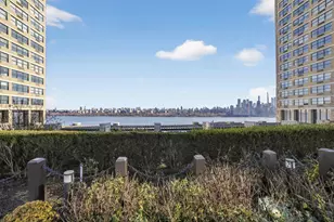 7002 Blvd E, Guttenberg, NJ 07093 - Photo 34