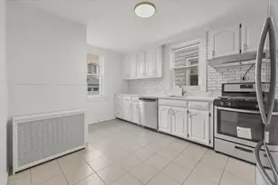 838 Roosevelt Ave, Secaucus, NJ 07094 - Photo 6