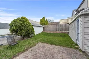 838 Roosevelt Ave, Secaucus, NJ 07094 - Photo 4