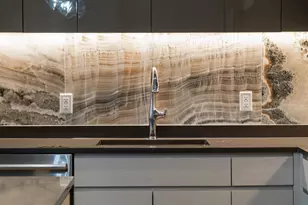 7101 River Rd, North Bergen, NJ 07047 - Photo 8