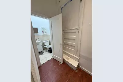 557 Broadway, Bayonne, NJ 07002 - Photo 10