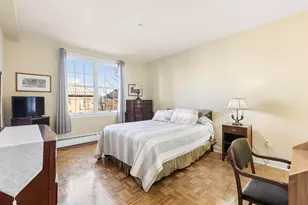 207 Shearwater Ct W, Jersey City, NJ 07305 - Photo 10